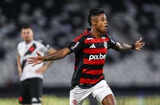 Paquetá foi às redes pela primeira vez no retorno ao Flamengo no Nilton Santos –