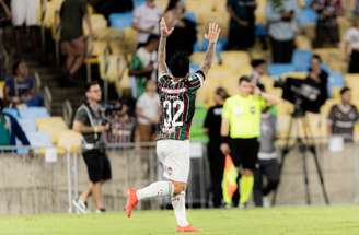 Lucho Acosta marcou o gol da vitória de virada do Fluminense sobre o Internacional –