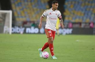 Alan Patrick marcou o gol do Internacional diante do Fluminense –