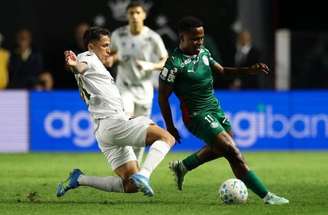 Santos também teve chances de vencer, mas parou em Carlos Miguel –