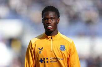 Thierno Barry foi mais um atleta da Premier League a ter casa invadida na Inglaterra –