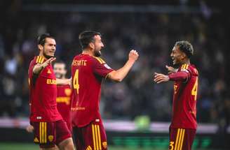 Cristante cabeceia para marcar o primeiro gol da Roma –