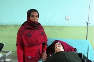 Mulher de 32 anos sobreviveu sob escombros por três dias, sendo resgatada nesta terça