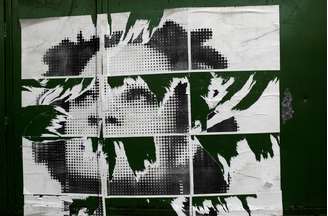 Retrato da vereadora Marielle Franco no local onde ela foi assassinada em março de 2018
09/05/2018
REUTERS/Ricardo Moraes