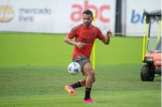 Thiago Maia foi relacionado para o último jogo, mas não saiu do banco (Foto: Alexandre Vidal / Flamengo)