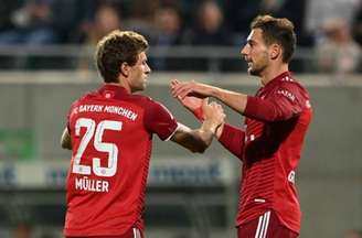 Bayern de Munique entra em campo neste domingo pela Bundesliga (Foto: CHRISTOF STACHE / AFP)