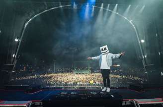 O misterioso Marshmello é uma das atrações mais aguardadas deste sábado, 3, no Rock In Rio 2022