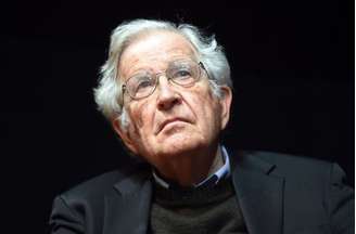  Noam Chomsky, de 95 anos, recebeu alta nesta terça-feira, 18, de hospital na capital paulista