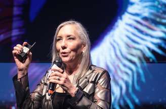 'Não confio em ninguém que tem certeza absoluta', diz Martha Gabriel