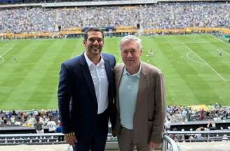 Samir Xaud, presidente da CBF, e Ancelotti em final do Mundial de Clubes –