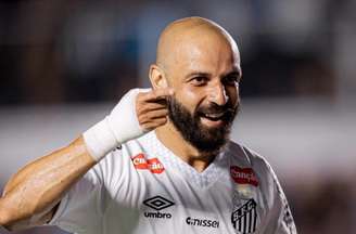 Thaciano também deixou o dele –