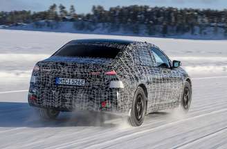 BMW i3 terá perto de 500 cv, autonomia de quase 800 km e pode recarregar até 400 kW