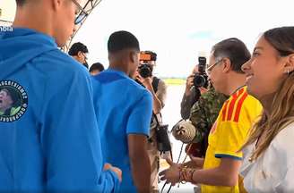 James Rodríguez foi criticado por supostamente ter ignorado a filha do presidente da Colômbia – Reprodução