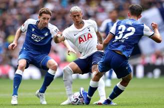 Richarlison brilha em amistoso. (Foto de Justin Setterfield/Getty Images)