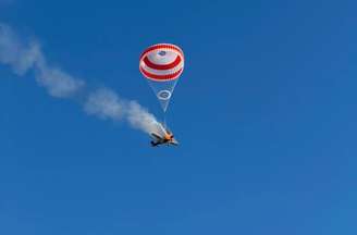 Avião caiu com paraquedas acionado