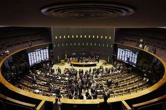 Vista geral do plenário da Câmara dos Deputados, em Brasília. 03/12/2014