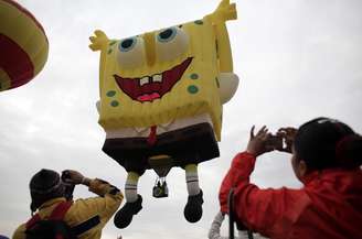 Balão do personagem Bob Esponja em festival de León, no México
 16/11/2013     REUTERS/Daniel Becerril