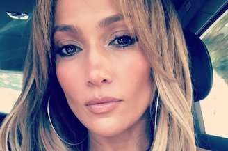 Jennifer Lopez reúne trabalhos na música, televisão e cinema.