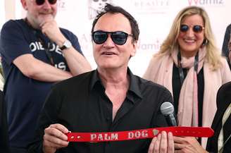 Quentin Tarantino recebe "Palma Canina" em Cannes
24/05/2019
REUTERS/Fedja Grulovic