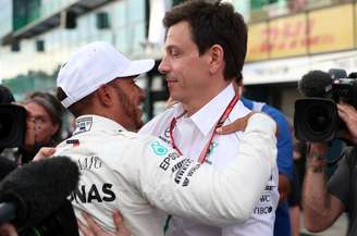 Wolff afirmou que os críticos de Hamilton devem perceber que ele talvez seja o melhor piloto de todos os tempos