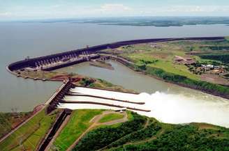 Usina hidrelétrica de Itaipu Binacional