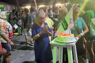 Filha de Lampião, Expedita Ferreira, comemerou na quadra a vitória da Imperatriz