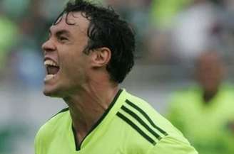 Kleber Gladiador tem passagens pelo Palmeiras, Cruzeiro, Coritiba e São Paulo