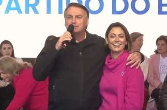 Jair Bolsonaro e Michelle Bolsonaro.