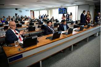 Sessão da CCJ do Senado nesta quarta-feira, 4