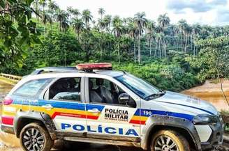 Polícia Militar foi acionada por vizinhos que ouviram os disparos dentro da residência da família