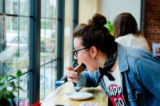 compulsão alimentar e comer emocional