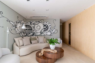 1. Sala moderna com grafite e cores neutras – Projeto: Sabrina Salles | Foto: Julia Herman Fotografia