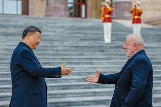 Xi Jinping recebeu Lula em visita de Estado do presidente brasileiro feita em abril do ano passado; eles vão se encontrar de novo no G-20, no Rio, e em Brasília.