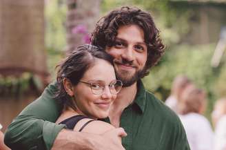 Chay Suede e Laura Neiva