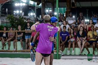 Cariani de rosa e Mola de azul 