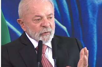 Presidente Lula relembra como foi atendimento em que teve dedo amputado