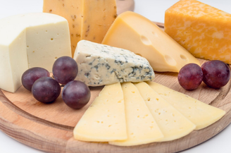 Queijos são alimentos ricos em cálcio