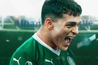 Palmeiras anunciou Ramón Sosa como reforço da equipe. 