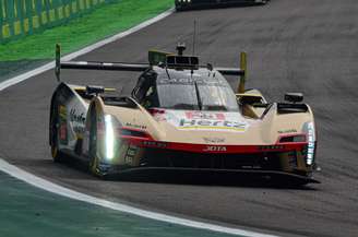 Carro #38 foi punido por atrapalhar a volta do #93 e perdeu uma posição na largada