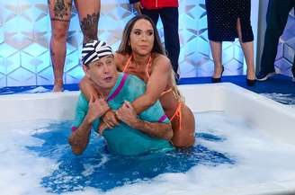 Sergio Mallandro e a Mulher Melão na volta da 'Banheira' no SBT: alguém ainda acha ousado?