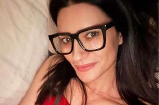 Laura Pausini tem 51 anos 