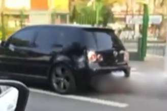 Jovem foi arrastada por cerca de 1 km 