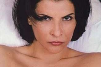 Marina Lima estrelou a revista em novembro de 1999