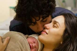 Zuza, primeira filha de Rafa Kalimann e Nattan, nasceu nesta terça-feira, 6