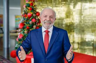 O presidente Luiz Inácio Lula da Silva (PT) se tornou o presidente que mais pagou emendas parlamentares na história, apesar das críticas aos recursos indicados por deputados e senadores, das tensões com o Congresso Nacional e das decisões do Supremo Tribunal Federal (STF) que travaram a execução das emendas a partir de 2024.