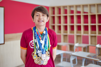 Bernardo Manfredini foi aprovado no curso de Matemática na Universidade Estadual do Rio de Janeiro (UERJ)