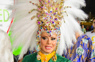 Viviane Araújo é a rainha da Mancha Verde