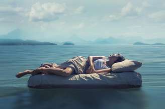 Entenda o que significa sonhar com água