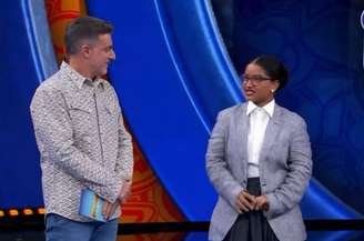 Ao contrário do que diz Huck, situação de irmã de Milena é legal nos EUA