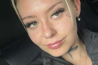 Kayley Boda, de 22 anos tem apenas 18 meses de vida, após receber diagnóstico de câncer terminal; família da jovem inglesa faz vaquinha para buscar tratamento na Alemanha